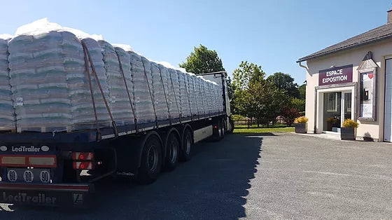 camion_40d9ae96-2ffd-4329-b87e-e10b39152db9.jpg 3 LKW mit 72 Paletten und 5544 Säcken à 15 kg – Bild 1